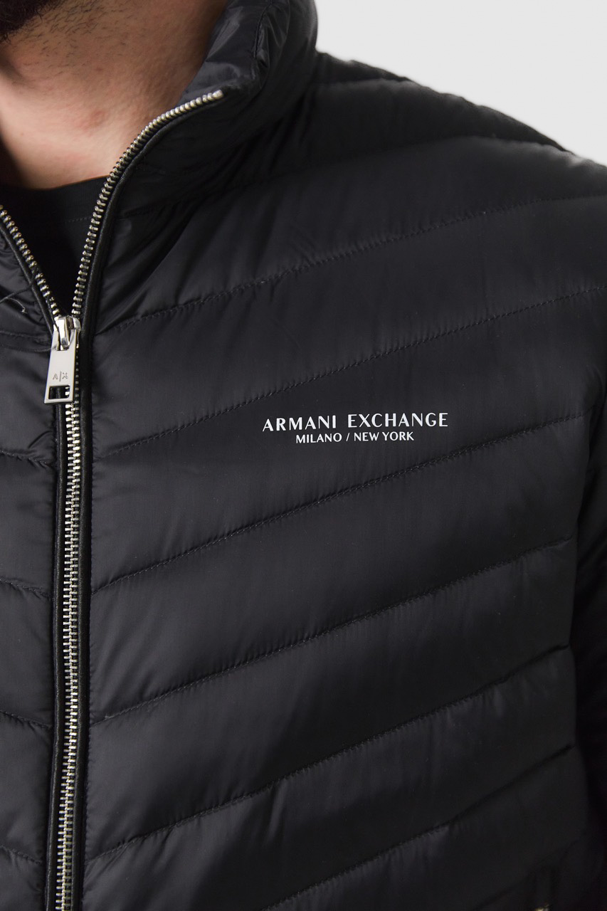 Чёрная куртка Armani Exchange